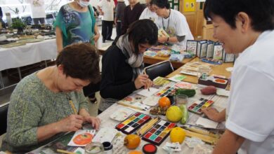 賑わった文化祭。参加者も絵手紙に挑戦した