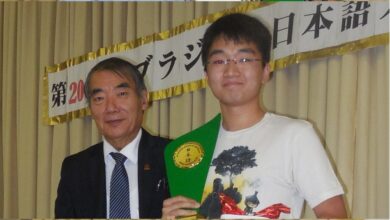 （上から）ジュニア優勝の小川さん、成人優秀者の山西さん、ピントさん（全て右側）