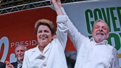 再選を祝うジウマ大統領とルーラ元大統領（Foto: Ricardo Stuckert/Instituto Lula）