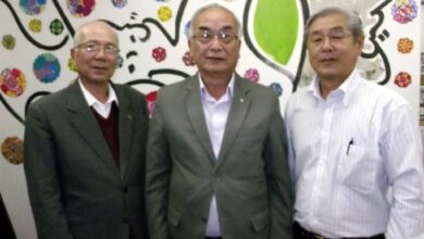 来社した中田理事、山本会長、高木副会長