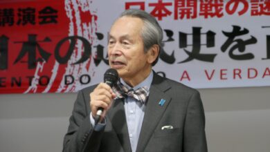 講演中の目良氏