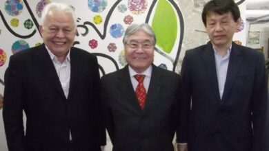 来社した重田エルゾ副会長、平崎会長、森永実理事