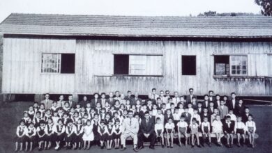 公民学園の卒業記念写真（1952年12月、松本信代さん提供）