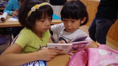 「のびっこクラブみしま」で勉強する子供たち