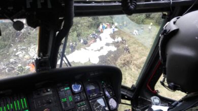 ラミア機の墜落現場に駆け付けるコロンビア空軍のヘリコプター（Foto: Fuerza Aérea Colombiana）