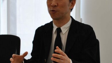 事業について説明する中原室長