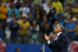 ２８日、Ｗ杯進出を確定させたセレソンのチッチ監督(Lucas Figueiredo/CBF)