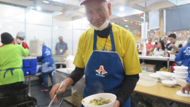 「来年もスキヤキ丼どうぞ」