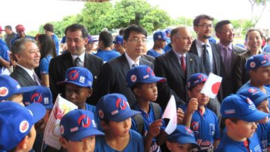 ニッケイ・クラブで歓迎を受けた山田駐伯大使と野口在聖総領事（提供写真）