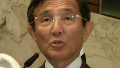 仁坂吉伸知事