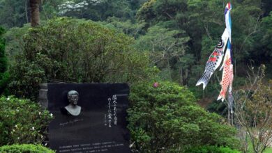 憩の園にあるドナ・マルガリーダの胸像