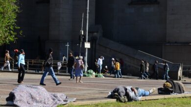 サンパウロ市セントロ地区のセー広場の路上生活者たち（参考画像・Rovena Rosa/Agência Brasil）