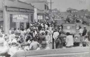 コーヒー景気で活況を呈したアサイの街（１９５６年）