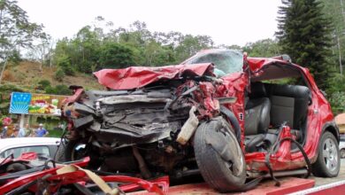 バスとの事故で大破した乗用車（参考画像、Jefferson Santos/Notícias Vale do Itajaí）