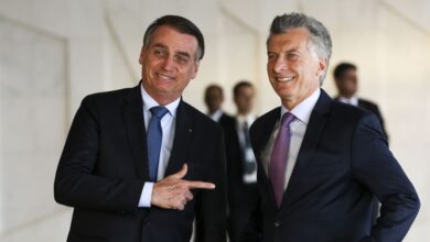 １６日のボウソナロ大統領とマクリ大統領（Marcelo Camargo/Ag. Brasil）