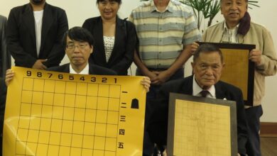 山田大使（前列左）と在伯愛棋家ら